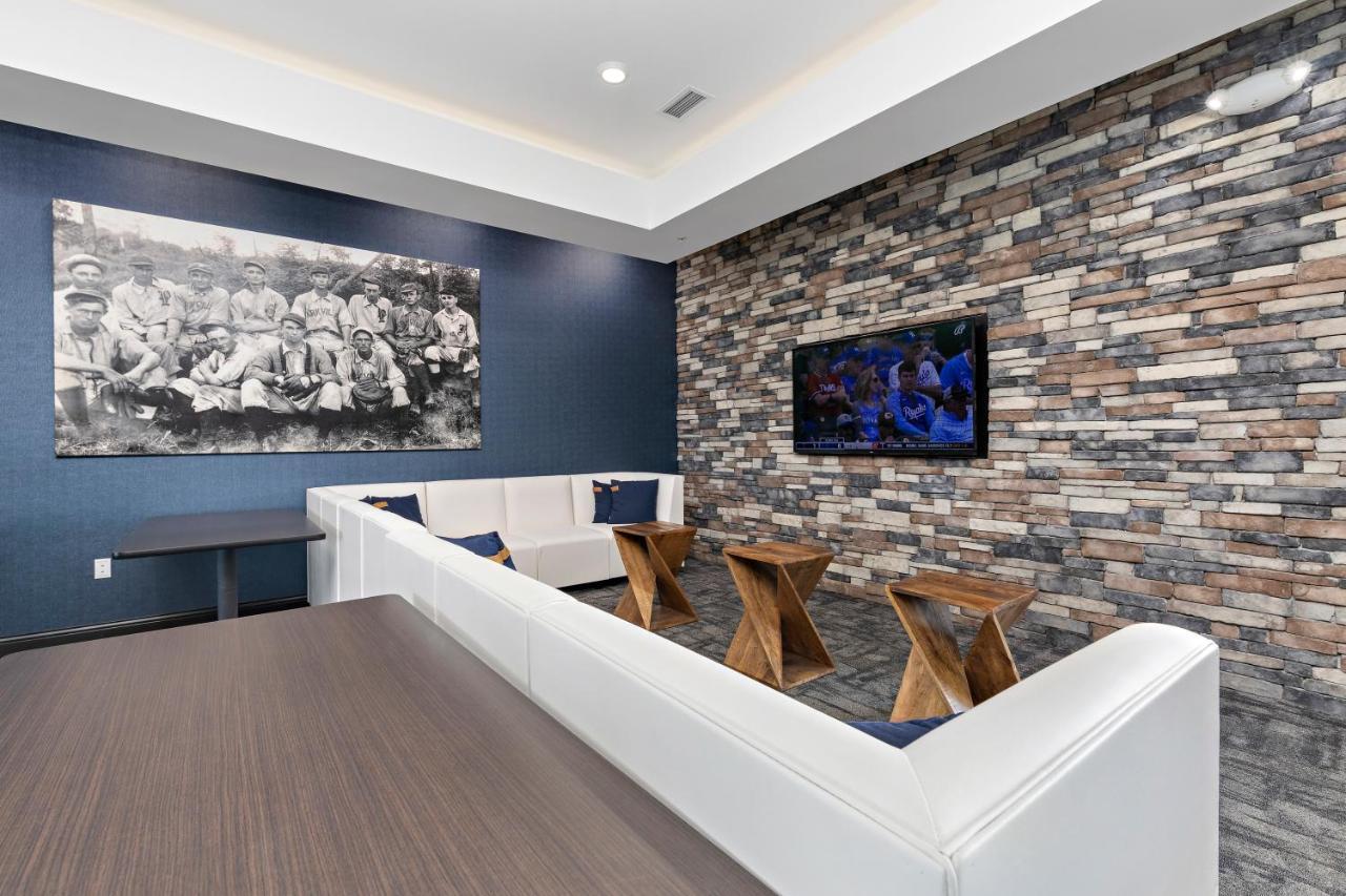 Holiday Inn Express Kansas City North Parkville By Ihg Exterior photo