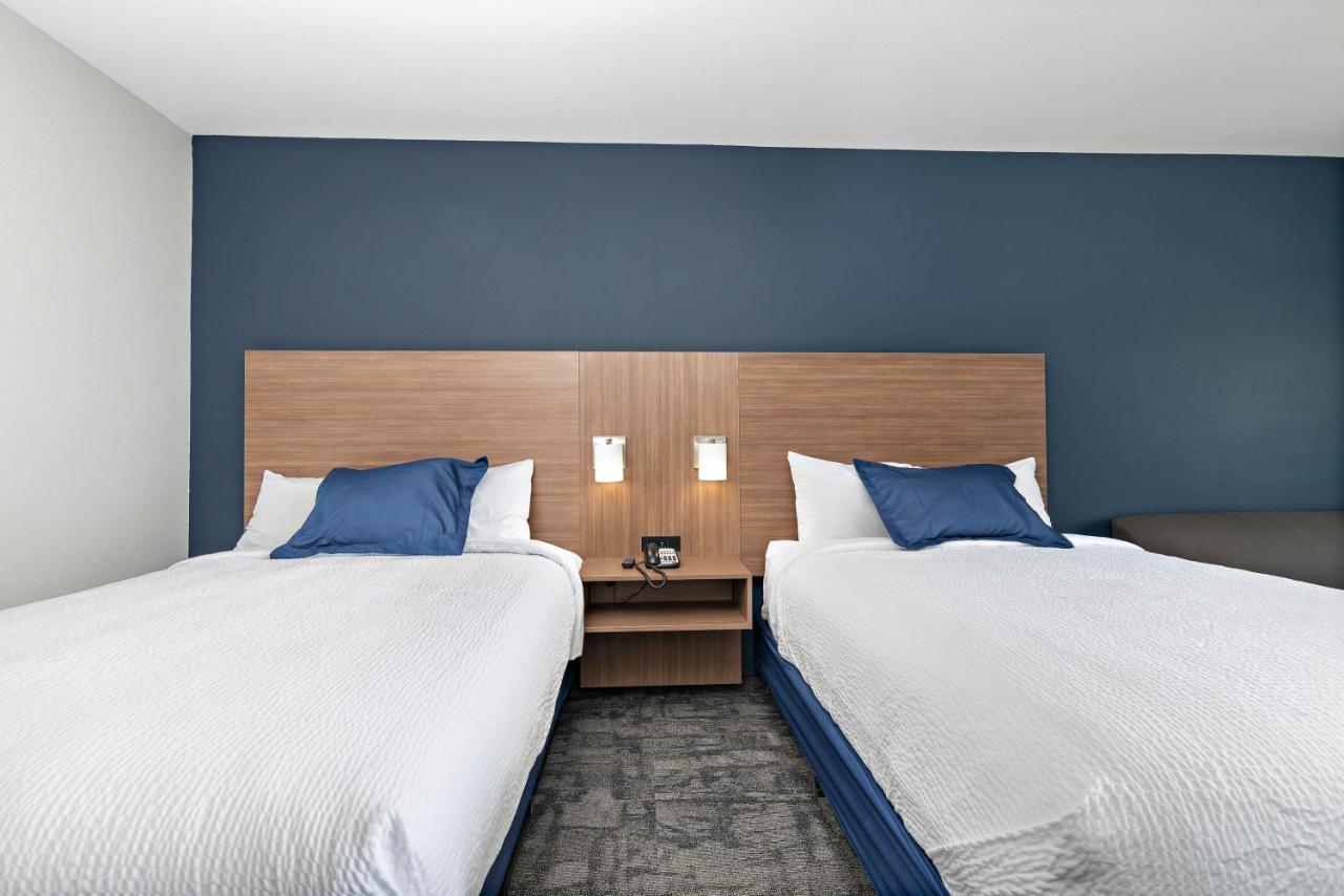 Holiday Inn Express Kansas City North Parkville By Ihg Exterior photo