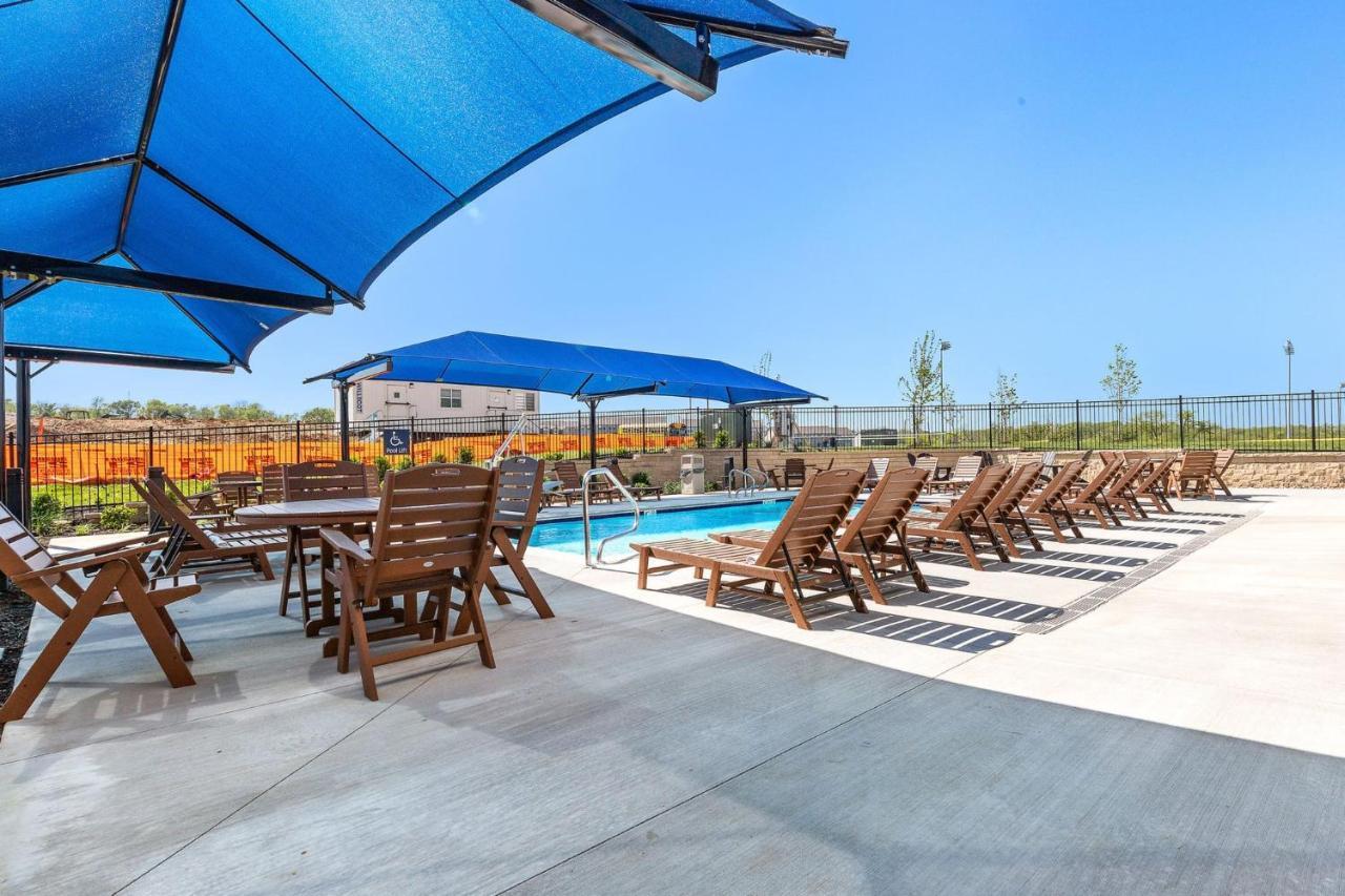 Holiday Inn Express Kansas City North Parkville By Ihg Exterior photo